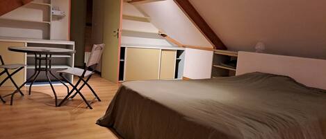 4 Schlafzimmer, Bettwäsche