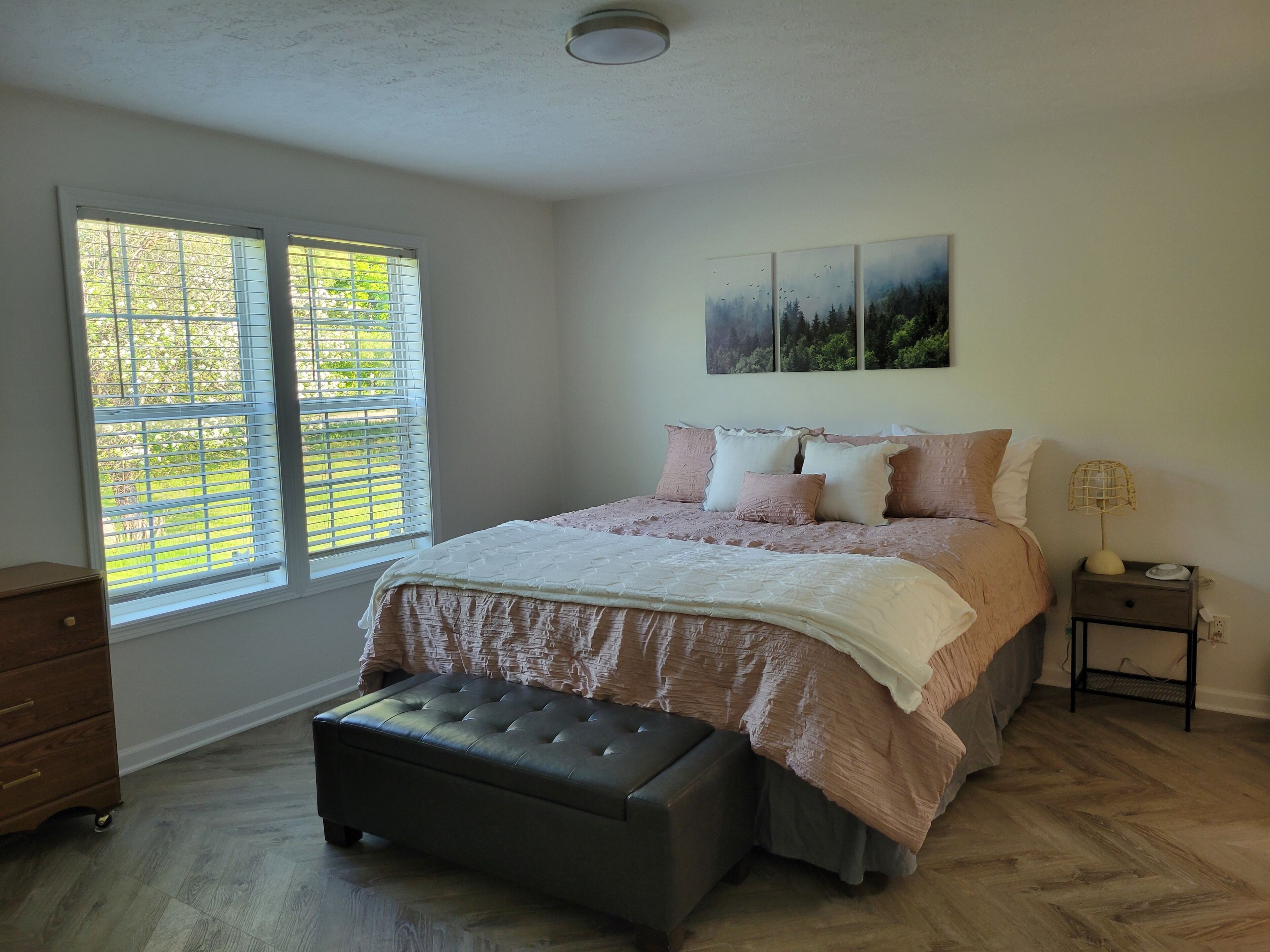 5 chambres, lit parapluie, Wi-Fi gratuit, draps fournis