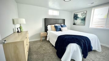 2 bedrooms, iron/ironing board, WiFi, bed sheets