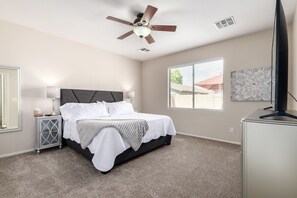 4 bedrooms, free WiFi, bed sheets