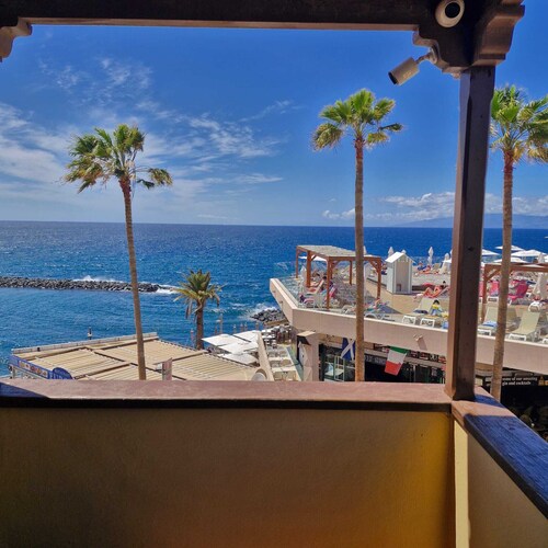 Cool 2-bedroom apartment with AC in fabulous Costa Adeje