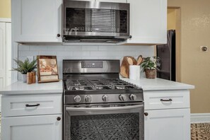 Microwave, oven, stovetop, dishwasher