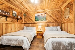 3 habitaciones, escritorio, wifi gratis y ropa de cama 