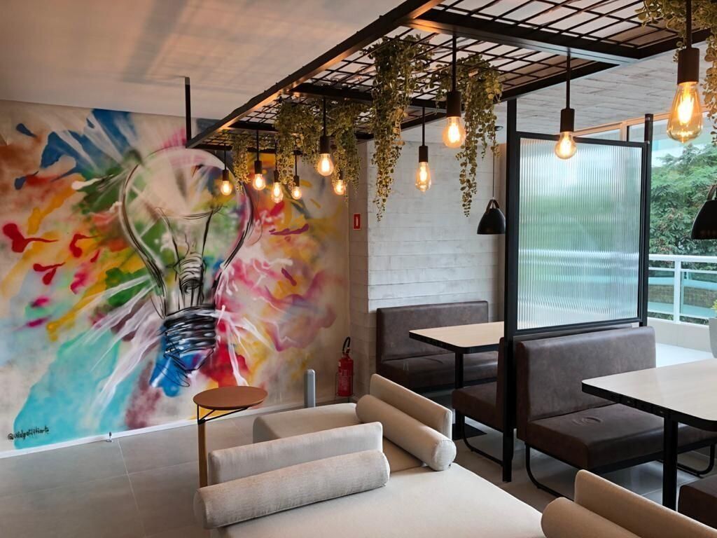 Deluxe Studio, 1 Queen Bed, City View | Interior