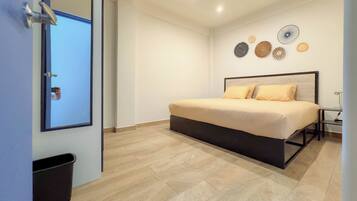 Comfort-Apartment, 3 Schlafzimmer | Zimmersafe, laptopgeeigneter Arbeitsplatz, Verdunkelungsvorhänge