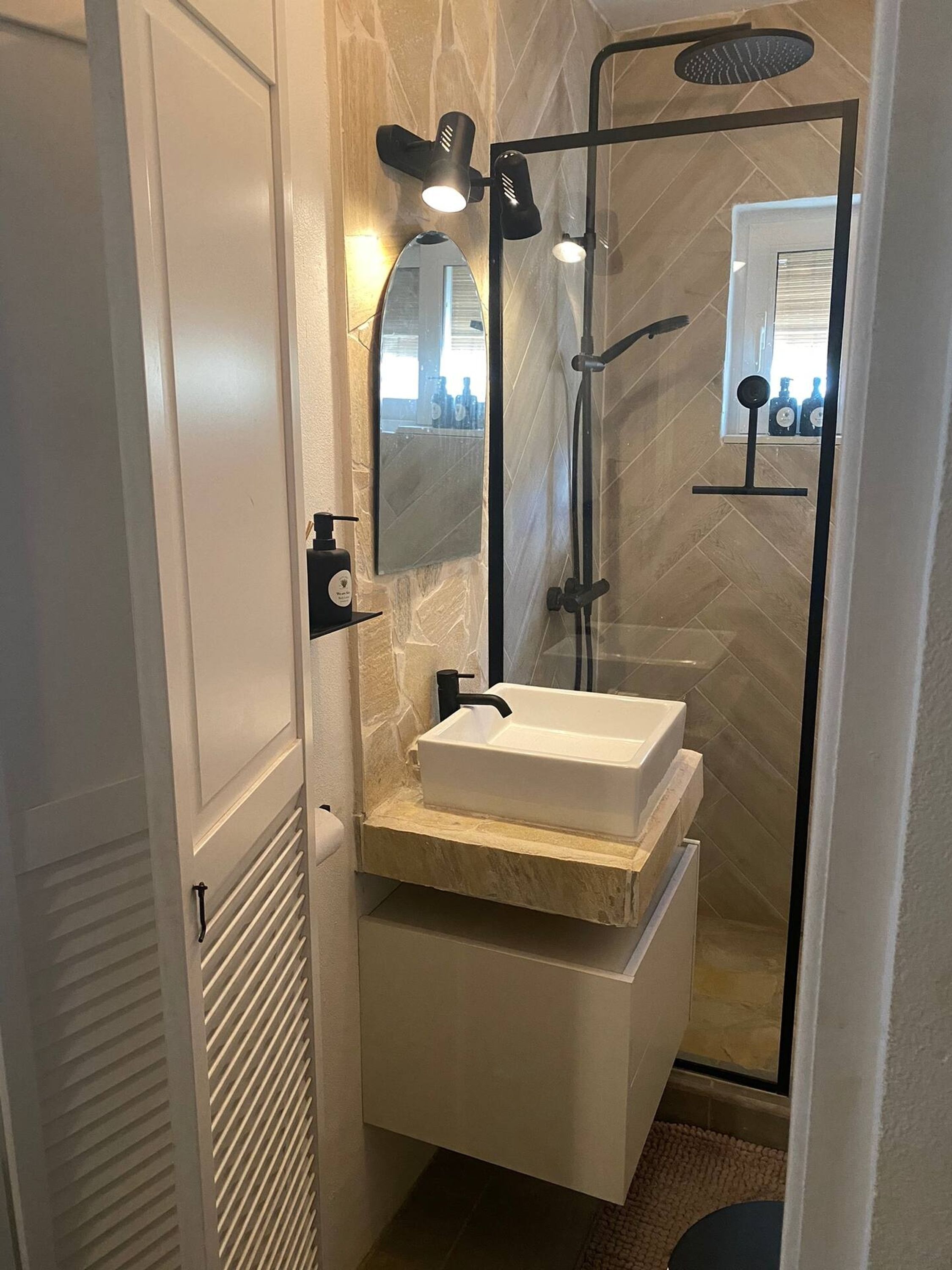 House | 1 bedroom