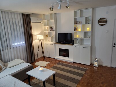 Apartment Mirror, Krusevac Accommodation - 51 sqm fully furnished apartment