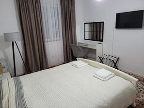 1 chambre, fer et planche à repasser, Wi-Fi, draps fournis