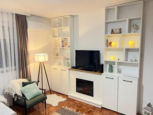 Apartment Mirror, Krusevac Accommodation - 51 sqm fully furnished apartment
