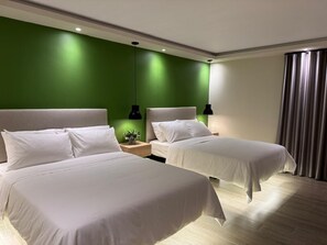 7 habitaciones y caja de seguridad en la habitación 