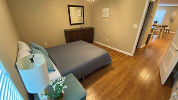 1 chambre, fer et planche à repasser, Wi-Fi, draps fournis