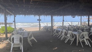 Outdoor dining - Oasis Suite with Ocean View Breakfast Included.  AcapulcoDiamante a (acapulco de juarez)