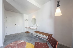 Triple Room | Living area