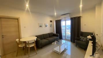 Luxury Apartment, City View | Ruang tamu