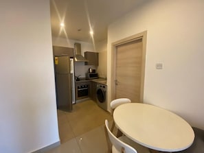 Apartament de luxe, vistes a la ciutat | Cuina privada