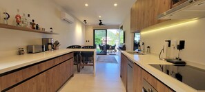 Microwave, oven, stovetop, dishwasher