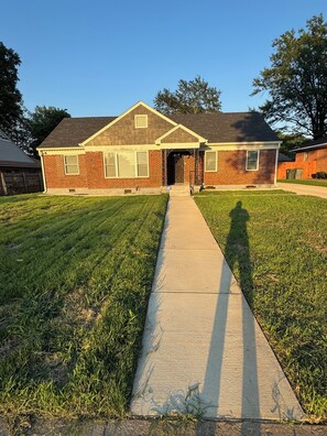 Exterior - Amazing 3-bedroom house with AC in Memphis (Memphis)