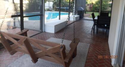 Luxury 3 BR 2 1/2 Bath pool home in South Lakeland Sleeps 7 ideally located