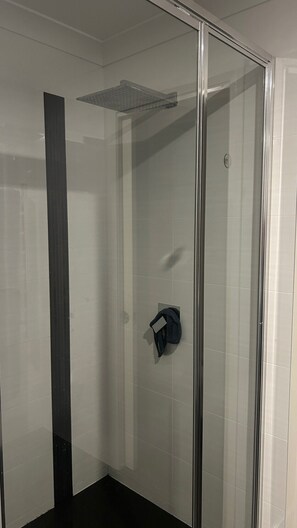 المنشأة من الدا�خل