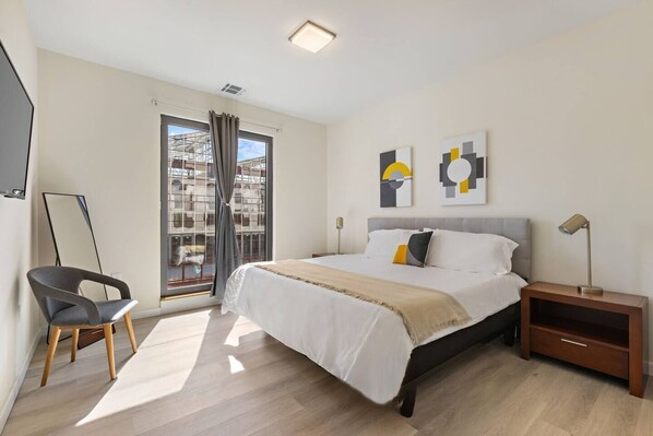 2 bedrooms, iron/ironing board, WiFi, bed sheets