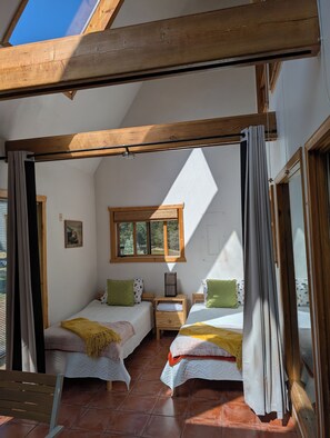 3 Schlafzimmer, Schreibtisch, kostenloses WLAN, Bettwäsche