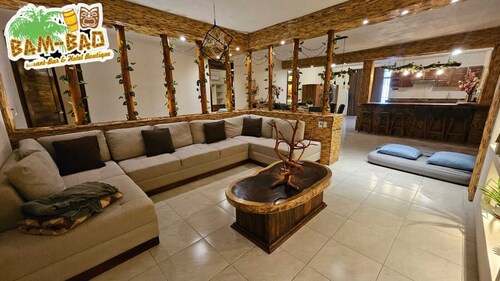 Villa with beach access in Acapulco Diamante. It has all the comforts