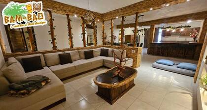 Villa with beach access in Acapulco Diamante. It has all the comforts