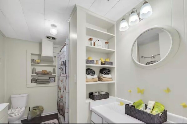 Towels, soap, toilet paper