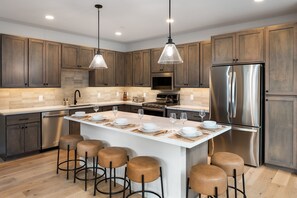 Fridge, microwave, oven, stovetop - Luxury Chalet 20 I Private Hot Tub I Great Views I Best Price I Discounted Attractions (Fraser)