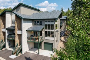 Exterior - Luxury Chalet 20 I Private Hot Tub I Great Views I Best Price I Discounted Attractions (Fraser)