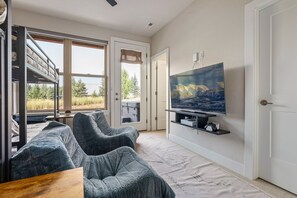 Smart TV, fireplace, video games, stereo