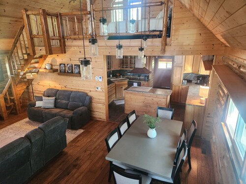 Peaceful 4-Bedroom Lakefront Cabin with Stunning Views in Brimley, MI