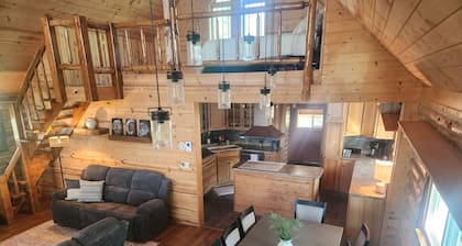 Peaceful 4-Bedroom Lakefront Cabin with Stunning Views in Brimley, MI