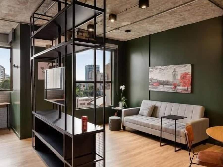 Executive Studio, Jetted Tub, City View | Living area