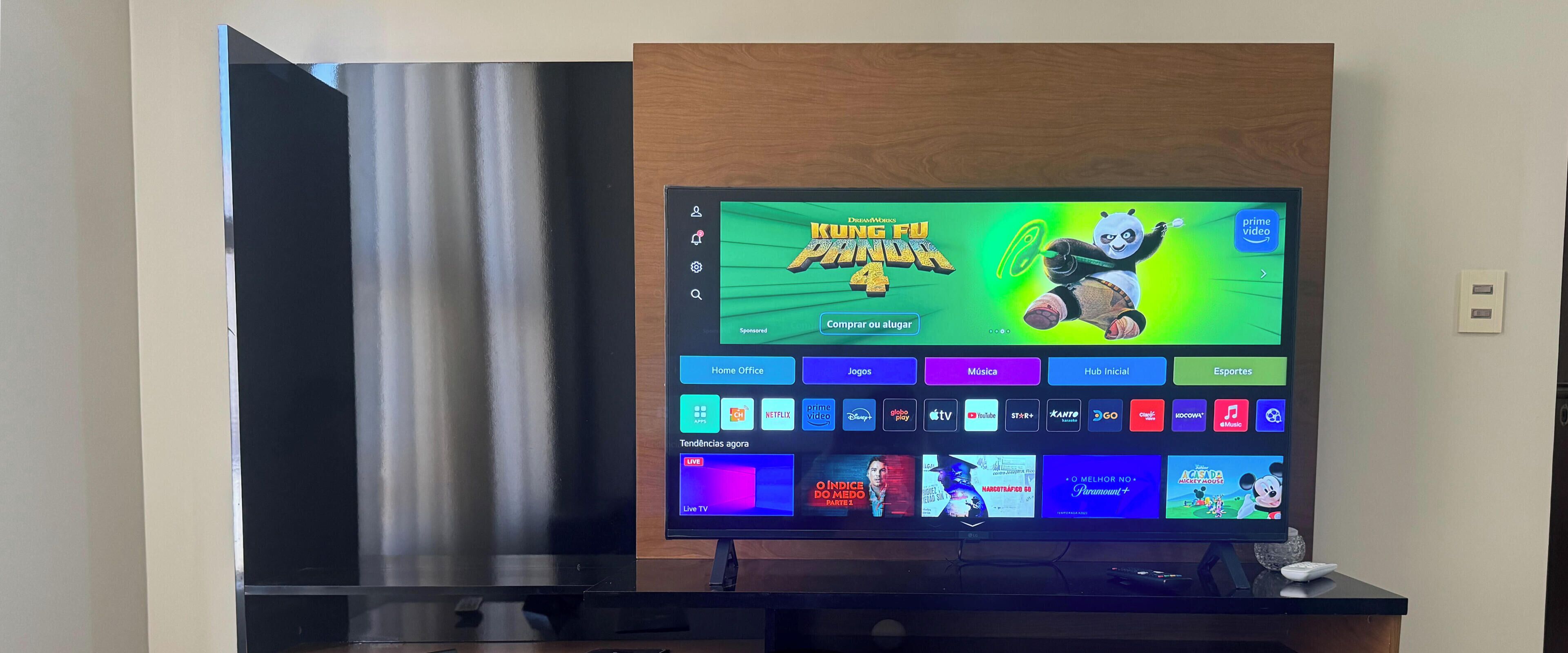 Estudio estándar, cocina, vista a la ciudad | Televisión