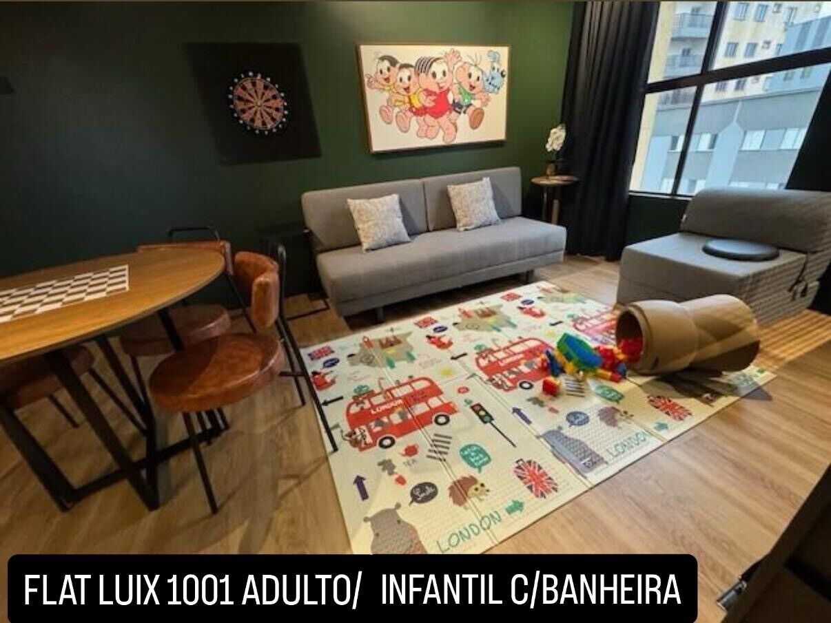 Suíte estúdio família, banheira de hidromassagem, vista para a cidade | Área de estar