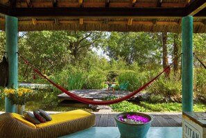 Property grounds - AAV : El Chirimoyo - Rural house with wood oven. (Acatitlán, Valle de Bravo)