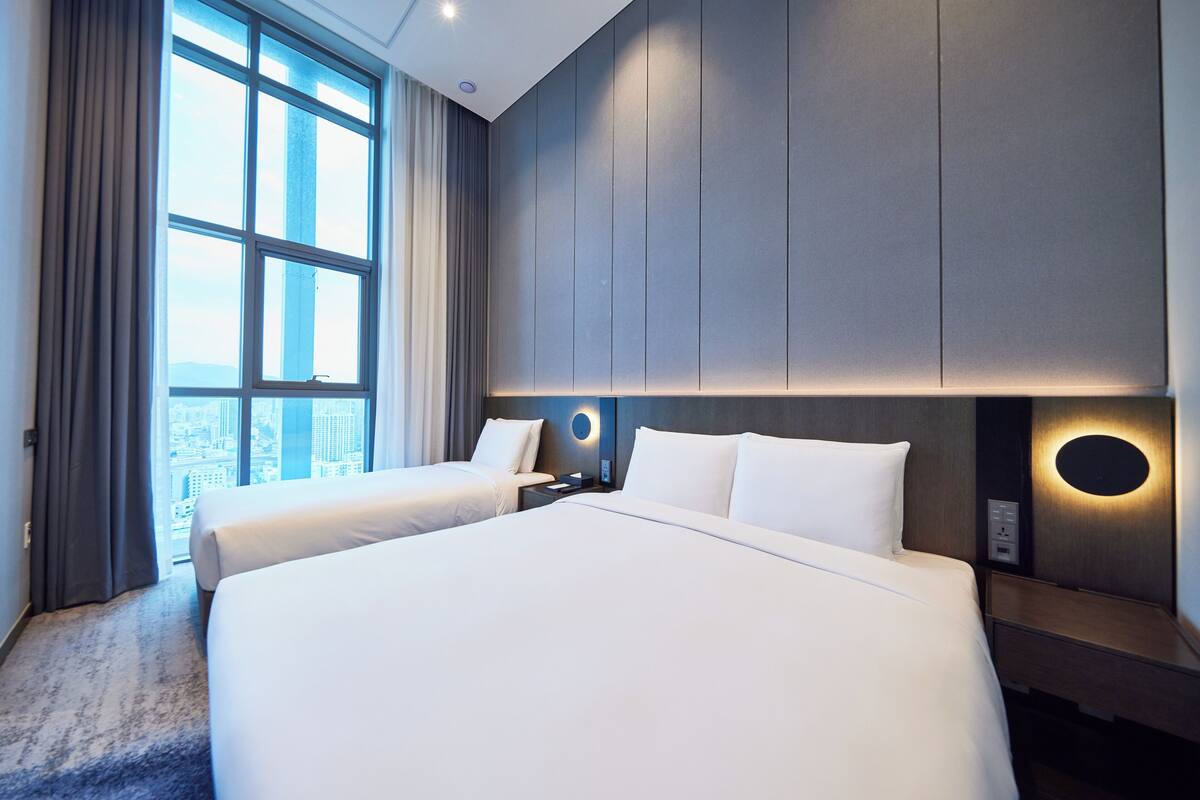 Suite | Caixa forta a l'habitació, cortines opaques i wifi gratuïta 