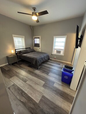 1 makuuhuone, silitysrauta/-lauta, Wi-Fi, vuodevaatteet