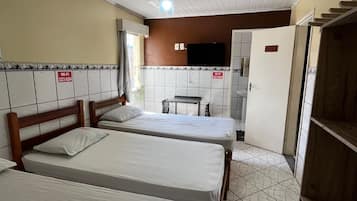 Economy Triple Room | Free WiFi