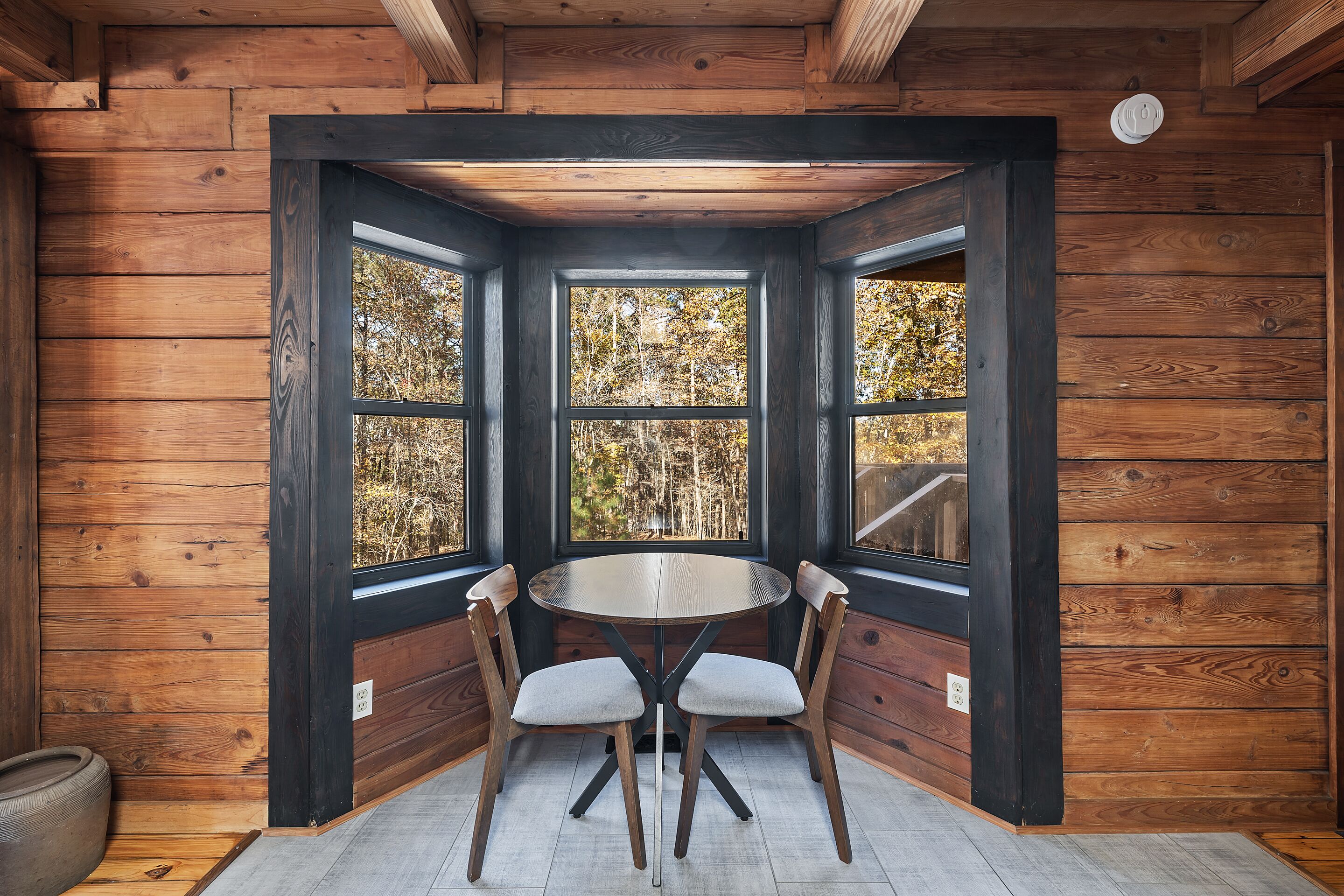 Bistro nook for coffee with views