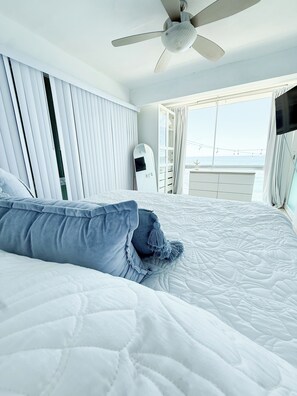 4 habitaciones, tabla de planchar con plancha, wifi y ropa de cama 