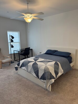 3 makuuhuonetta, silitysrauta/-lauta, Wi-Fi