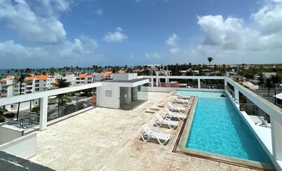 STUDIO APART HOTEL ROOFTOP POOL BEACH
