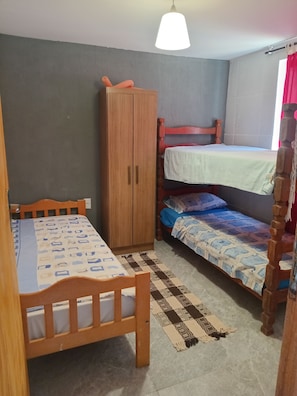 2 dormitorios, wifi gratis, ropa de cama