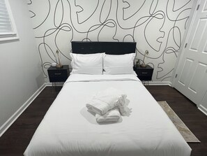 2 bedrooms, iron/ironing board, free WiFi, bed sheets - Modern 2-Bedroom Apartment in Vibrant DC (Washington)