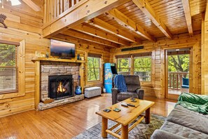 Smart TV, fireplace
