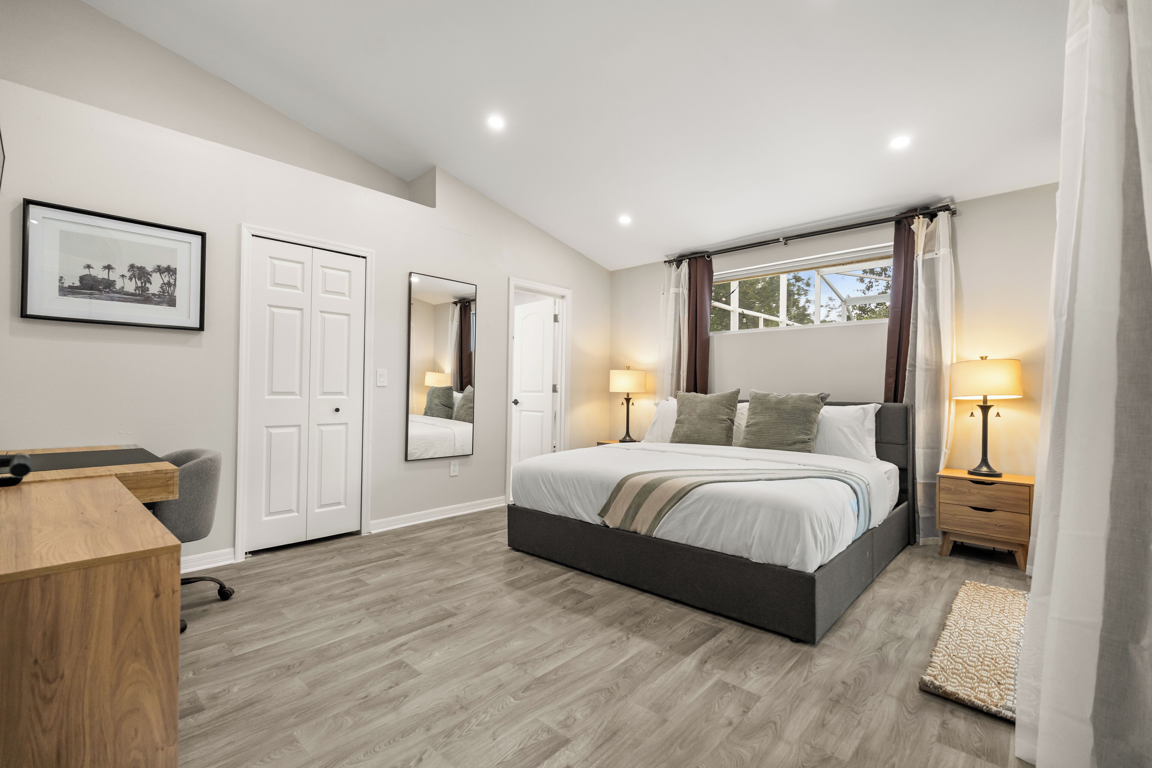 3 sovrum, skrivbord, strykjärn/strykbräda och gratis wi-fi