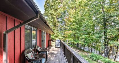Quite Lakefront Home on UTV/ATV/Snowmobile trails. Dog Friendly!