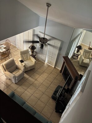 Interior - Welcoming 2-bedroom condo in Orange Beach. With pool and beach access (Orange Beach)